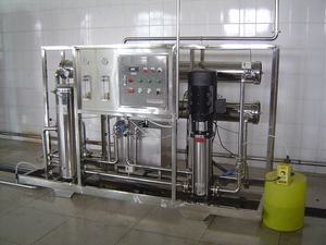 宁波宏旺水处理设备有限公司；2吨纯净水处理设备